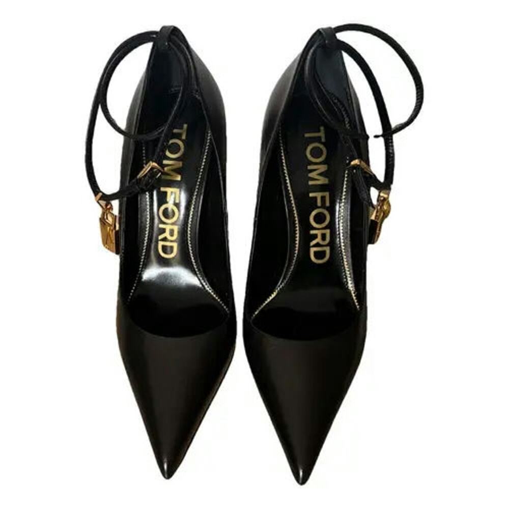 Tom Ford Black Glossy Padlock Pumps Size 37
